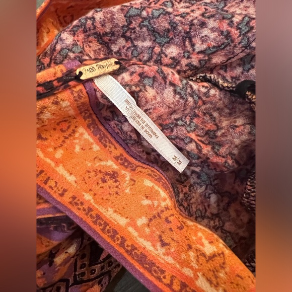 Free People Once Upon A SummerTime Open Back Deep-V Belle Sleeves Romper Medium - Picture 7 of 10